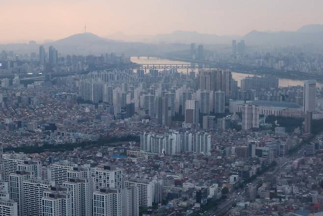 지난달 30일 상공에서 바라본 서울 강남구, 송파구 일대 아파트단지 전경. /사진=연합뉴스