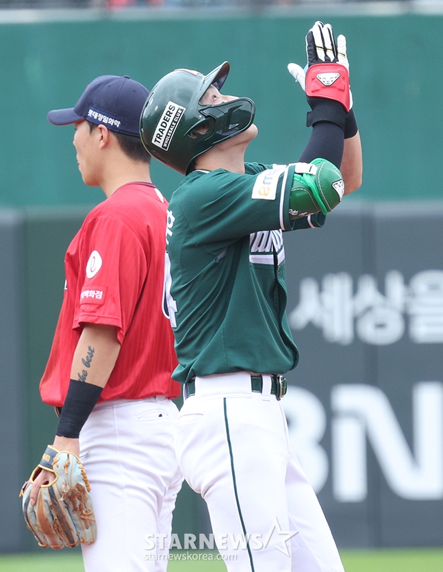 [포토] 최지훈 '빅이닝 내 손으로'