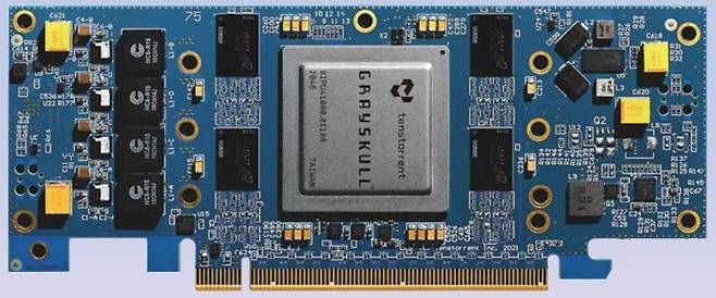 텐스토렌트의 첫 AI 반도체 ‘그레이스컬’. 사진 텐스토렌트