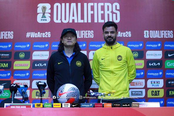 김판곤 감독이 10일(한국시간) 말레이시아 셀랑고르에 있는 켈라나 자야에 있는 말레이시아축구협회 훈련장에서 진행된 대만과의 경기 전 기자회견에서 대만전이 자신의 거취에 가장 중요한 경기라는 걸 알고 있다고 말했다.&nbsp;  김 감독이 이끄는 말레이시아 축구 국가대표팀이 오는 11일 오후 10시 쿠알라룸푸르에 있는 부킷 잘릴 국립 경기장에서 열리는 대만과의 2026 국제축구연맹(FIFA) 북중미(캐나다-미국-멕시코 공동개최) 월드컵 아시아지역 D조 최종전을 갖는다.&nbsp;대만전에서 대승을 거두고 말레이시아는 키르기스스탄이 오만에게 크게 지길 바라야 한다. 그래야 조 2위를 뺏고 3차 예선으로 진출할 수 있다. 가능성이 낮은 도전이기 때문에 말레이시아 현지에선 김판곤 감독의 경질 여론이 거센 상황이다. 말레이시아 축구협회