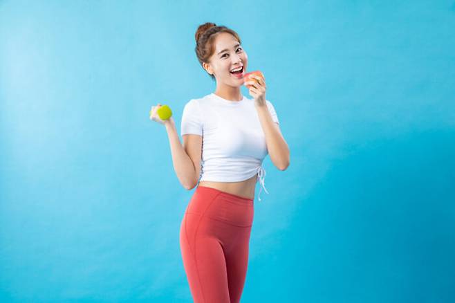 운동 전에는 채소보다는 적당량의 과일을 먹는 게 좋다. [사진=클립아트코리아]