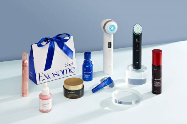 디큐브 상반기 결산 세일_제품 연출컷