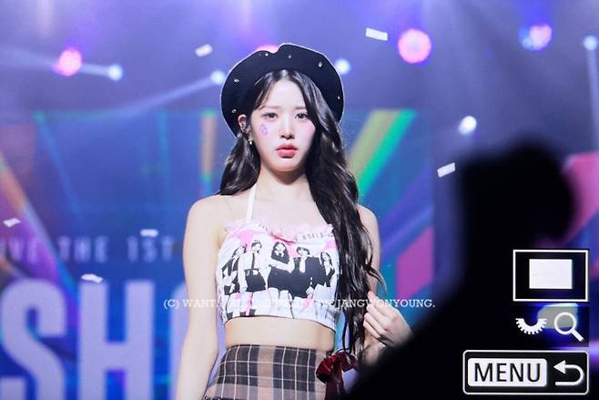 11.jpg 오늘자 아이브 월드투어 베를린 장원영