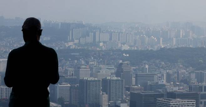 지난달 21일 서울 중구 남산에서 바라본 서울시내 아파트./사진=뉴시스