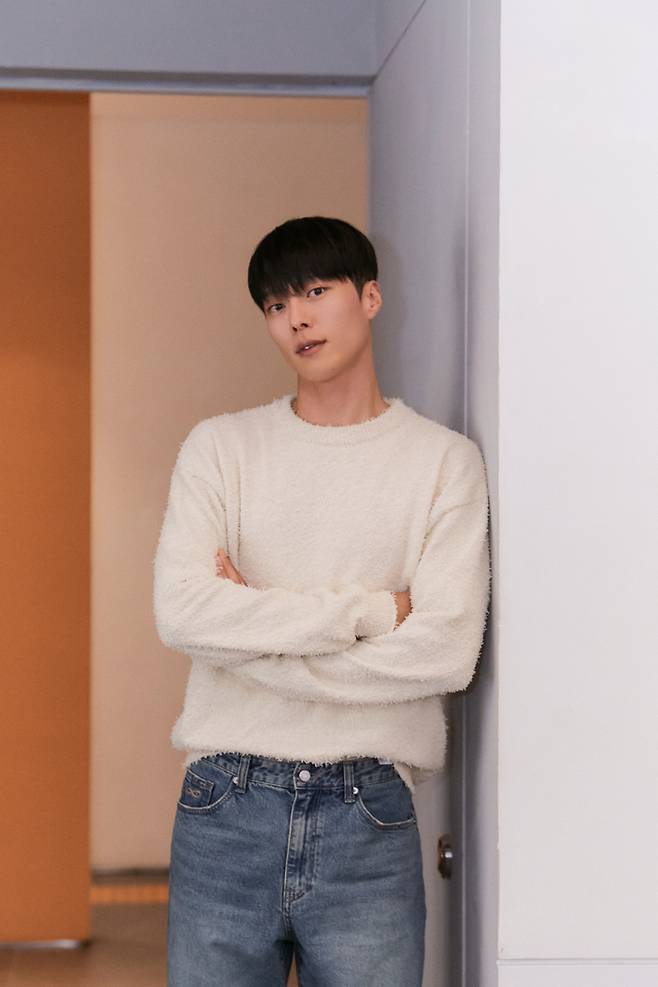 JTBC 드라마 ‘히어로는 아닙니다만’에서 복귀주 역을 연기한 배우 장기용. 사진 YG엔터테인먼트