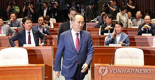 국민의힘 추경호 원내대표가 14일 오전 국회에서 열린 의회정치 원상복구 의원총회에 참석하고 있다. [연합뉴스]