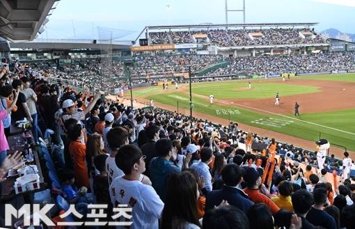 한화 이글스는 올 시즌 좌석 점유율 96.4%의 흥행세를 보여주고 있다. 사진=김재현 기자