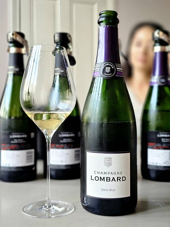 롬바흐 시그니처 엑스트라 브뤼. 최현태 기자