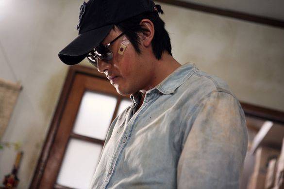 영화 ‘추격자’의 지영민, 전무후무의 연쇄살인마 캐릭터를 탄생시킨 배우 하정우 ⓒ㈜쇼박스 제공