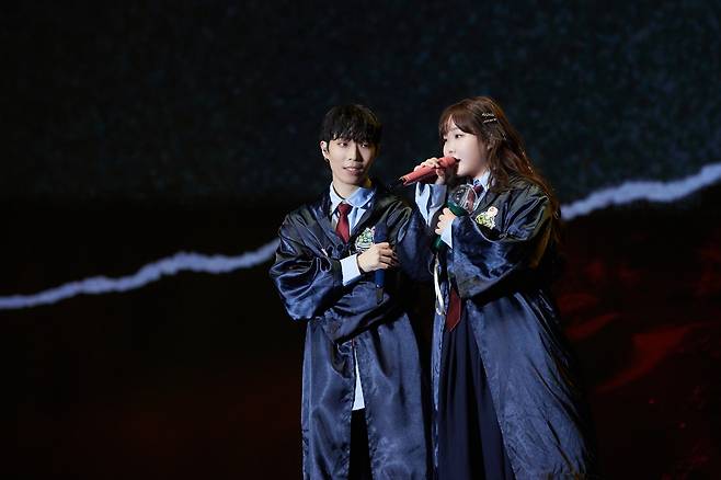 남매 듀오 악뮤(AKMU/이찬혁·이수현)가 16일 오후 5시 서울 송파구 올림픽공원 케이스포돔(KSPO DOME)에서 '2024 AKMU 10주년 콘서트-10VE'를 개최했다. /사진=YG엔터테인먼트