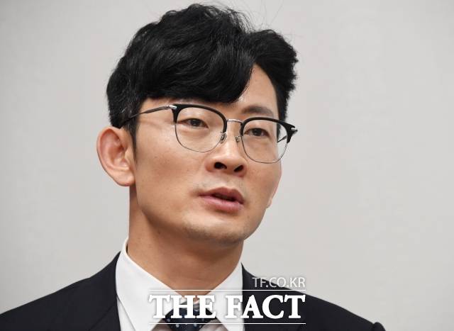 박충권 국민의힘 의원은 22대 국회 개원 후 더불어민주당의 상임위 배분과 관련해 "우리 의회를 사회주의와 공산주의, 최고인민회의 정도로 만들고 있다"고 비판했다. 박 의원은 탈북공학도 출신으로 지난 2009년 4월 10일 두만강을 건너 탈북했다. /배정한 기자