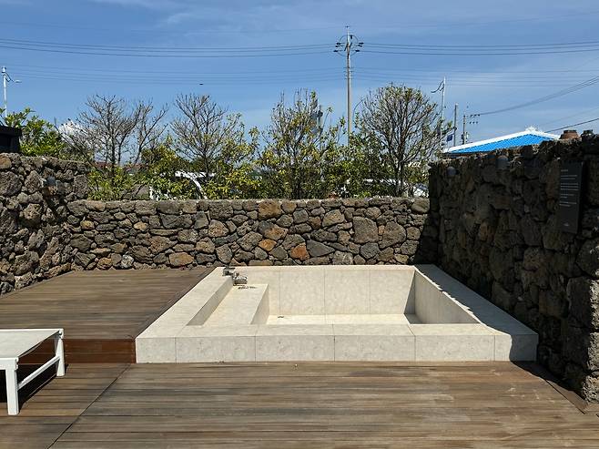 지난 10일 방문한 다자요의 '고산도들집' 내부. /오은선기자