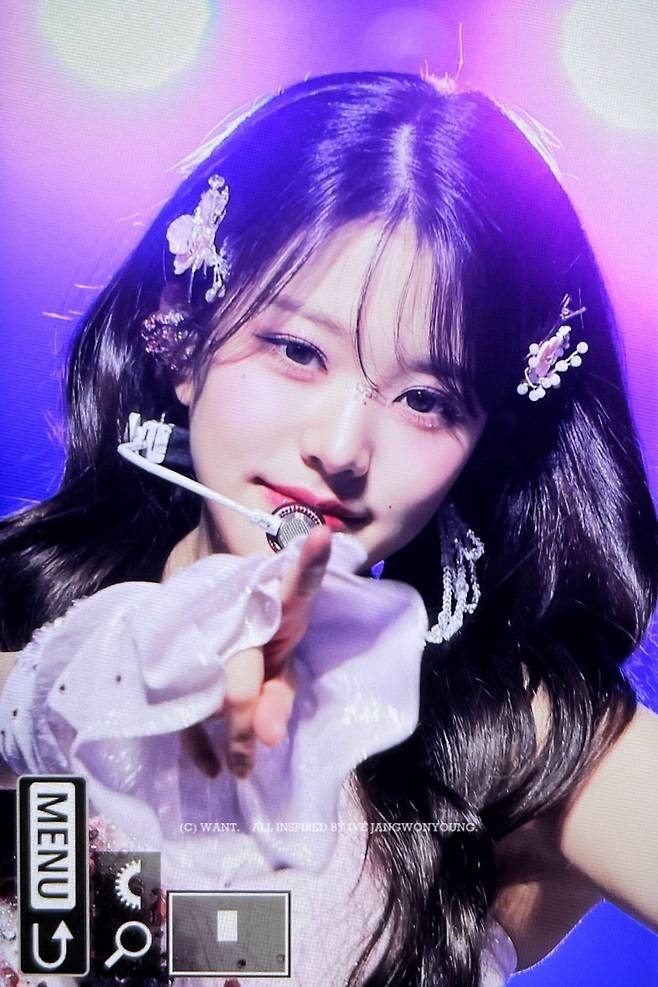 10.jpg 오늘자 아이브 월드투어 런던콘서트 장원영