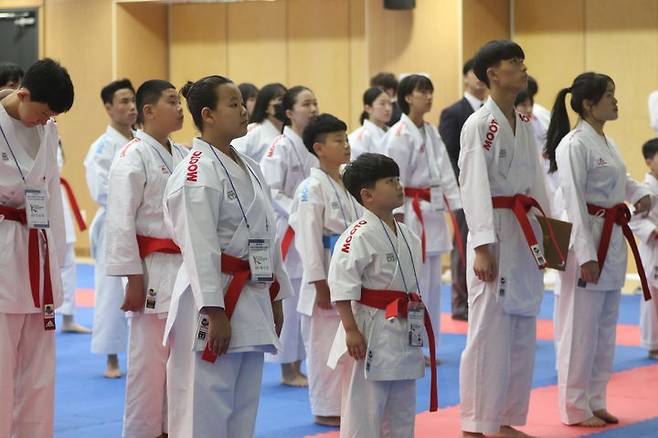 [서울=뉴시스] 한국 가라테 청소년 대표팀. 2024.06.17. (사진=대한가라테연맹)  *재판매 및 DB 금지