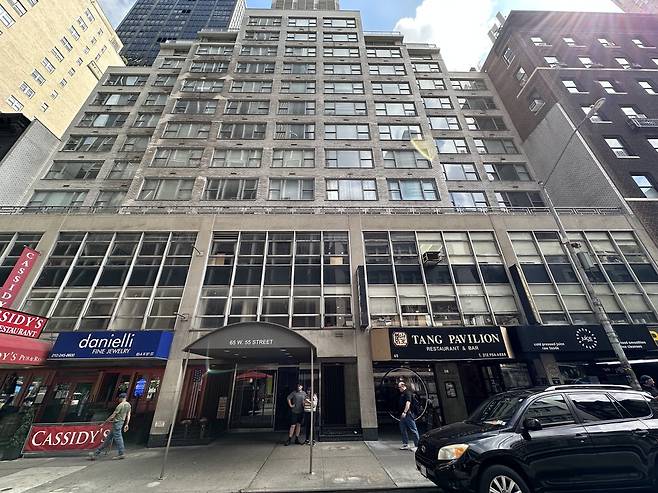 반도건설이 리모델링을 위해 매입한 뉴욕 맨해튼 주상복합 건물. 반도건설