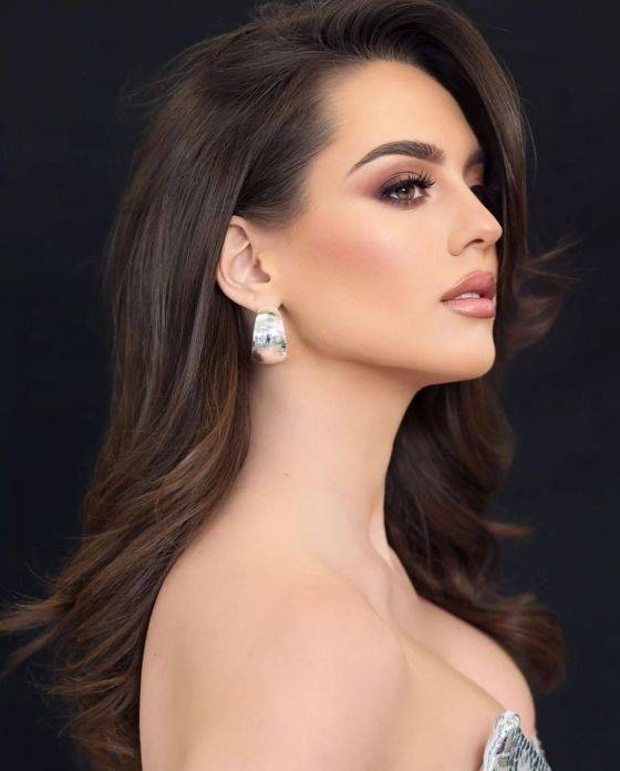 [서울=뉴시스] 빌 벨리칙 전 미식 축구(NFL) 감독이 최근 만남을 이어가고 있는 여자친구의 나이에 관심이 쏠리고 있다. (사진=인스타그램 캡처) *재판매 및 DB 금지