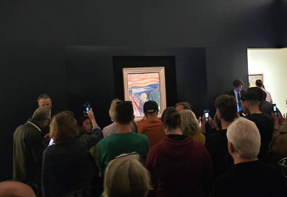 절규는 환상적인 자연의 비명이다. 절규를 통해 비명을 지르는 원초적인 자연의 모습을 볼 수 있다.