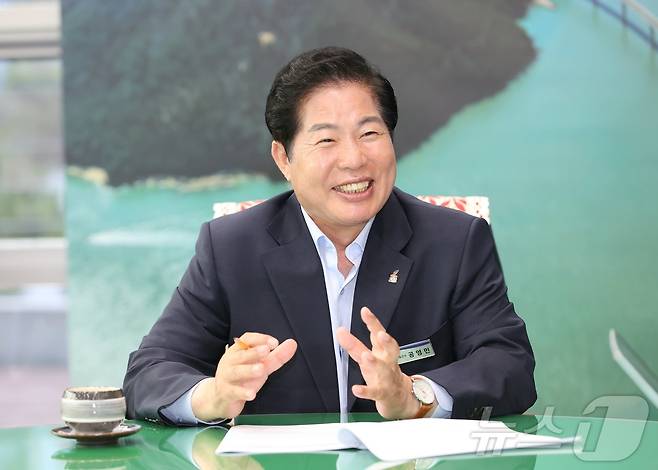 공영민 전남 고흥군수가 21일 군청 군수실에서 뉴스1 취재진과 인터뷰를 하고 있다.(고흥군 제공)2024.6.21/뉴스1