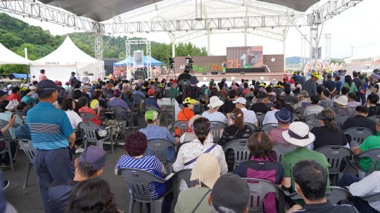 22- 23일 팔봉산 어울림마당 일원에서 열린 제23회 팔봉산 감자축제. 서산시 제공