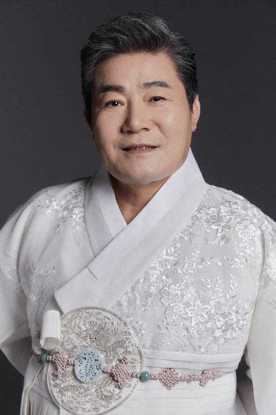 트로트 오디션 심사위원을 맡고 있는 진성은 "도전 과정에서의 어려움을 잘 헤쳐나갈 역량이 있는 친구인지가 중요하다"고 말했다. 사진 토탈셋