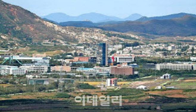 2022년 10월 5일 경기도 파주시 서부전선 비무장지대(DMZ) 도라전망대에서 바라본 개성공단 일대의 모습(사진=연합뉴스)