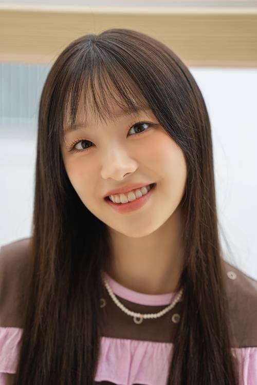 츄가 두 번째 미니 앨범 ‘Strawberry Rush’ 발매 기념 인터뷰를 진행했다. 사진=ATRP