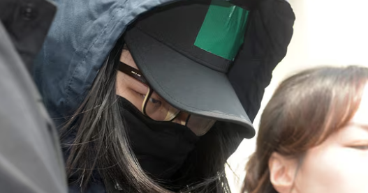 이웃에 사는 8세 초등학생을 살해 후 유기한 혐의로 구속된 17살 김 모양의 공범인 박 모 양. 뉴스1 제공.