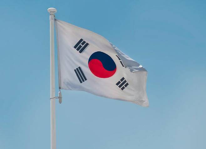 RE100 공식 홈페이지 내 ‘정책’ 항목 내 ‘대한민국’ 항목에 게시된 태극기 사진. (사진=RE100 공식 홈페이지)