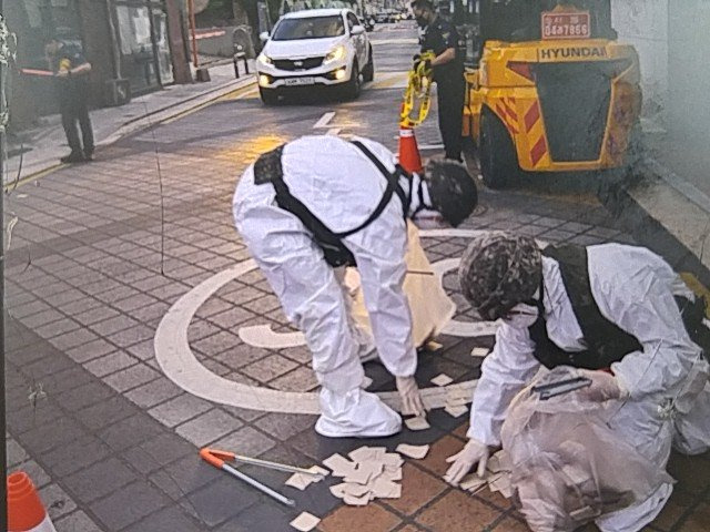 합동참모본부는 북한이 지난 24일 밤 살포한 5차 대남 오물풍선 350여 개를 식별했다고 25일 밝혔다. (합동참모본부 제공) 2024.6.25 뉴스1