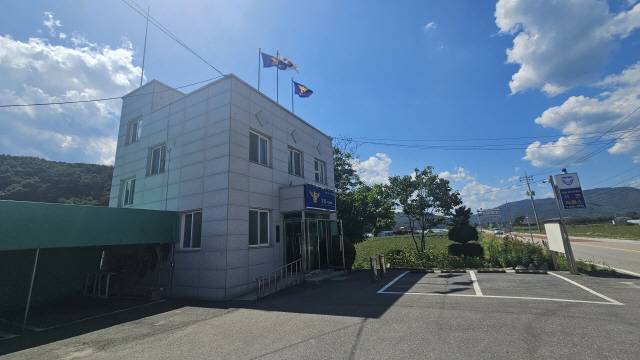 ▲ 26일 찾은 춘천 서면파출소. 지난 14일부터 근무체계 개편으로 야간 상주 인원이 사라져 주민들이 치안 공백을 우려하고 있다. 신재훈