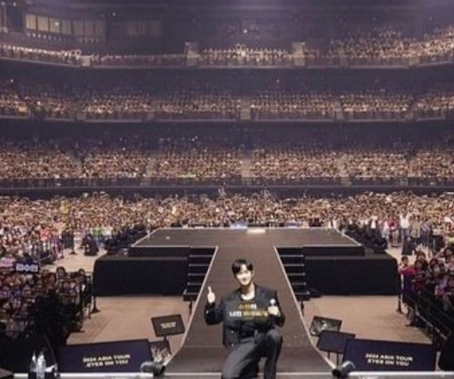 지난 6월 22일과 23일 일본 요코하마에서 열린 그의 투어는 팬들과 언론의 뜨거운 관심 속에 성황리에 마무리되었다. 사진=김수현 SNE