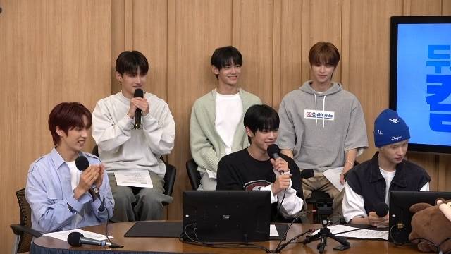 시계방향으로 지훈, 한진, 신유, 경민, 도훈, 영재 / SBS 파워FM ‘두시탈출 컬투쇼’ 캡처