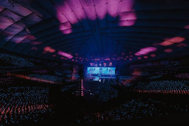 그룹 뉴진스가 27일 일본 도쿄 분쿄구 도쿄돔에서 ‘버니즈 캠프 2024 도쿄돔’을 개최했다. 어도어 제공