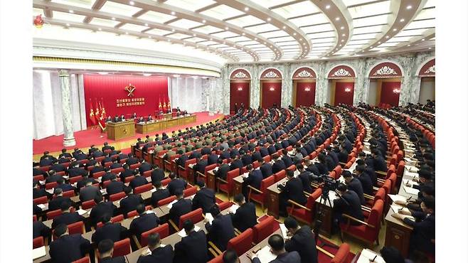 [서울=뉴시스] 북한 조선중앙TV가 김정은 북한 조선노동당 총비서가 주재하는 조선노동당 중앙위원회 제8기 제10차 전원회의 관련 내용을 30일 보도했다. (사진=조선중앙TV 캡처) 2024.06.30. photo@newsis.com *재판매 및 DB 금지