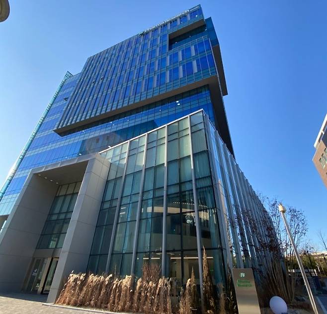 파마리서치 판교 사옥  / 사진 =  파마리서치 공식 블로그