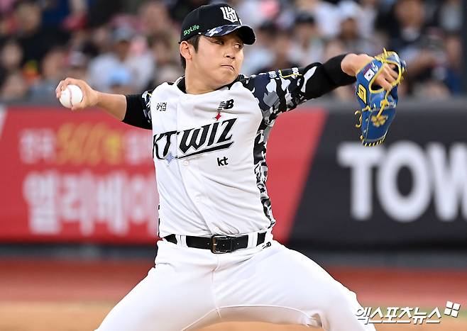 KT 위즈 마무리투수 박영현이 정규시즌 경기에 구원 등판해 투구하고 있다. 엑스포츠뉴스 DB