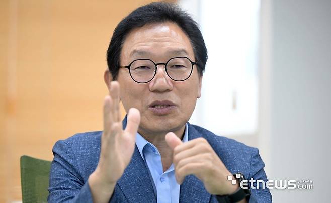 이상중 한국인터넷진흥원(KISA) 원장이 'RSA 2024' 참관 소회에 대해 밝히고 있다. 김민수기자 mskim@etnews.com