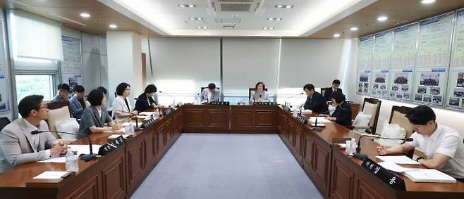 대전동구의회는 3일 오전 전체의원 간담회를 갖고 10일부터 18일까지 제280회 임시회 일정을 확정했다. 동구의회