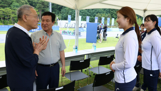 20240703-유인촌 장관 국가대표 양궁 스페셜 매치 현장 방문 사진=문화체육관광부 제공