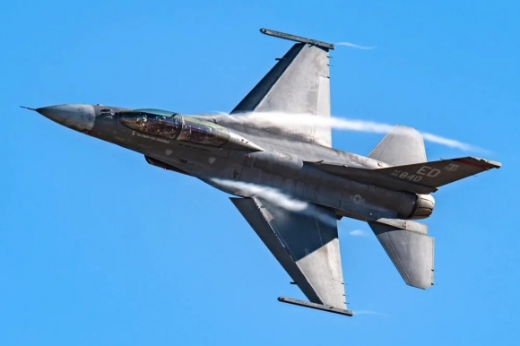 F-16 전투기 / 사진=미 공군 제412시험비행단 공보국/DVIDS