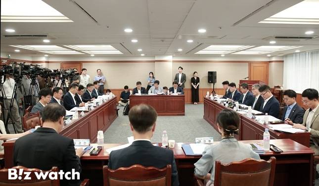 금융감독원은 3일 이준수 부원장 주재로 17개 은행 가계대출 담당 부행장과 함께 가계대출 현황 점검과 향후 관리방안 등을 논의했다./ 사진=금융감독원