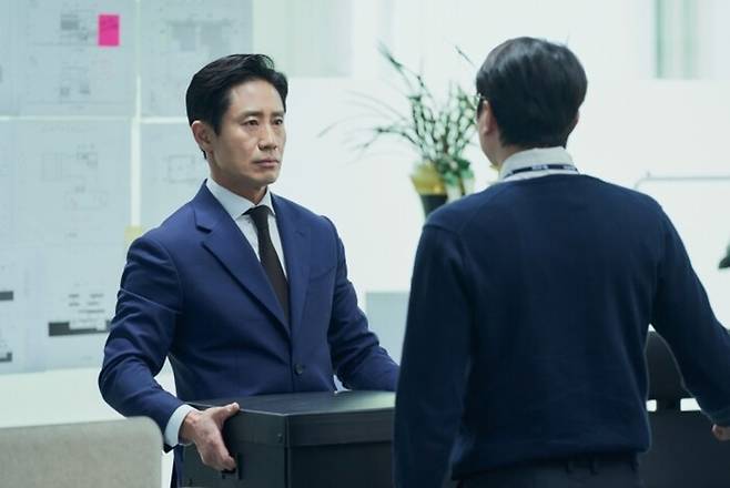 티브이엔 토일드라마와 월화드라마에는 각각 다른 작품이 편성됐다. 사진은 토일 후속인 ‘감사합니다’의 한 장면. 티브이엔 제공