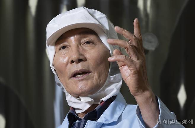 김우택 움트리 대표이사가 4일 오전 경기도 포천시 장수면 움트리 공장에서 헤럴드경제·코리아헤럴드와 공동 인터뷰를 하고 있다. 포천=임세준 기자