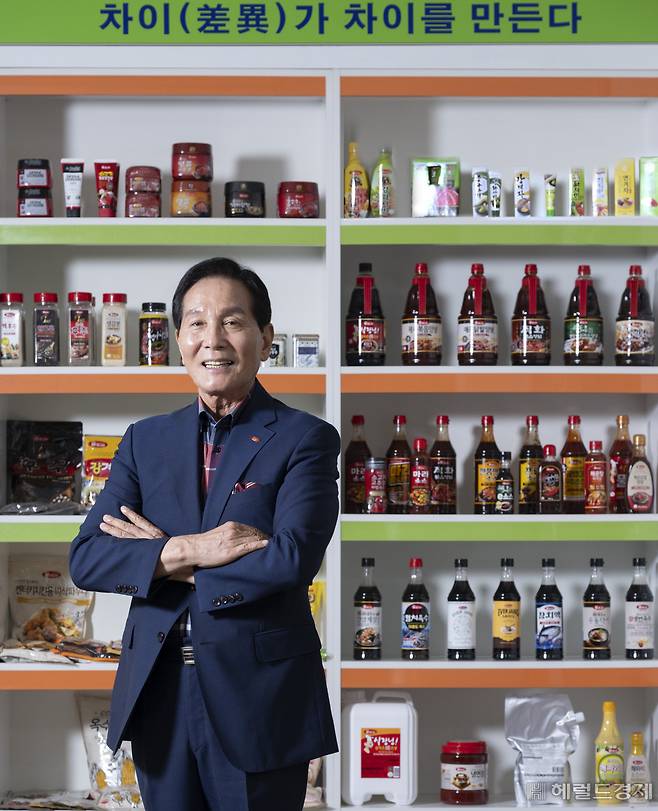 김우택 움트리 대표이사가 4일 오전 경기도 포천시 장수면 움트리 공장에서 헤럴드경제·코리아헤럴드와 공동 인터뷰를 하고 있다. 포천=임세준 기자