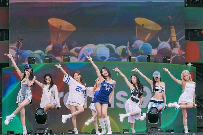 [서울=뉴시스] 프로미스나인. (사진=플레디스 엔터테인먼트 제공) 2024.07.06. photo@newsis.com *재판매 및 DB 금지