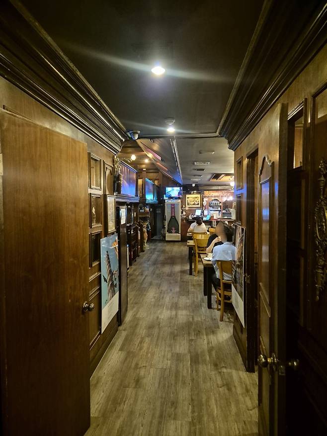 KakaoTalk_20240706_234010776_04.jpg 87년부터 영업한 수원 "로마 경양식" 돈까스 먹고 왔읍니다.jpg