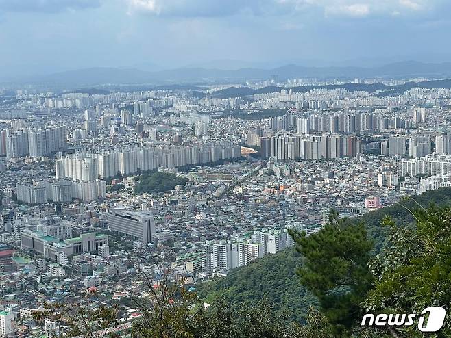 무등산에서 바라본 광주 도심./뉴스1 ⓒ News1