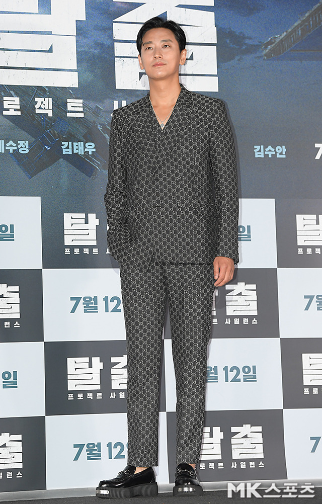 8일 오후 서울 용산구 CGV 용산에서 영화 ‘탈출: 프로젝트 사일런스’(감독 김태곤, 이하 ‘탈출’)의 언론배급시사회가 진행됐다. 이날 시사회에는 김태곤 감독, 주지훈, 김희원, 박희본, 김수안이 참석해 자리를 빛냈다. / 사진 = 천정환 기자