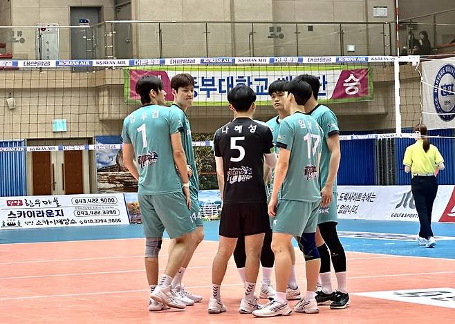 2024 대한항공배 전국대학배구 단양대회에 참가한 성균관대