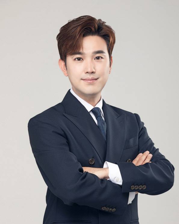 김선근 프로필 (제공: 아츠로이엔티)